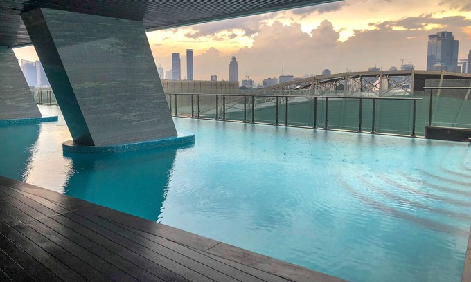 Cikini Apartment | Exclusive 2BR Retreat with Private Lift at Menteng Park