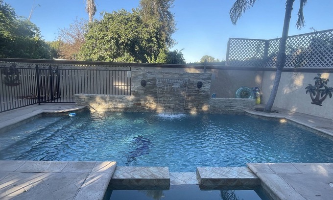 Del Rey House | Elegant 3BD Culver City Retreat with Pool & Spa Amenities