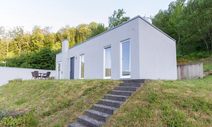 Waxweiler House | Cozy 4-Person Bungalow with Pool at Eifel Camping Park