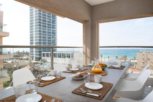 Kerem HaTeimanim Apartment | Experience Miami at Born in Miami by HolyGuest
