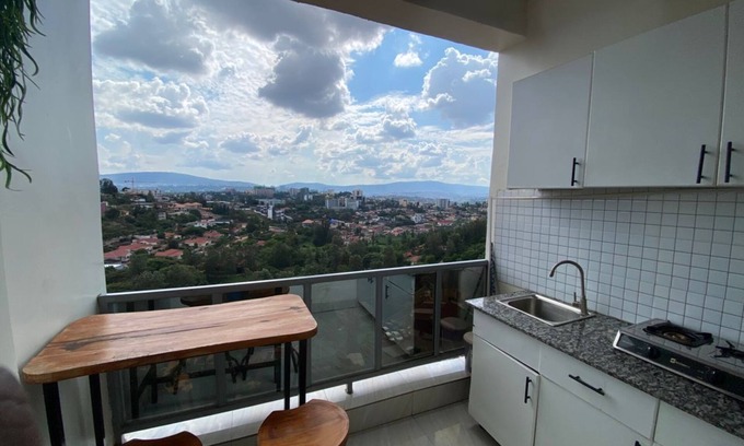 Remera Hotel | Luxurious 8-bedroom hotel with WiFi, breakfast, and centrally located in Kigali