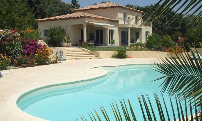 Vallauris Villa | Elegant Villa with Private Pool & Ocean View in Cannes