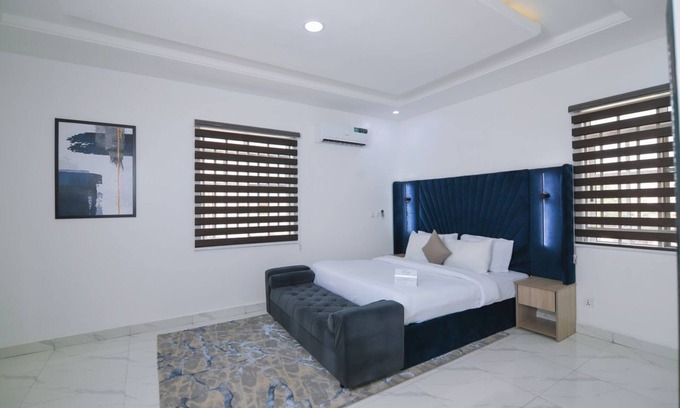 Utako Apartment | Luxurious and cozy 2-bedroom apartment,fully furnished.