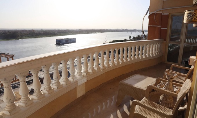 Maadi Apartment | Scenic Nile Views with Spa and Hot Tub Access