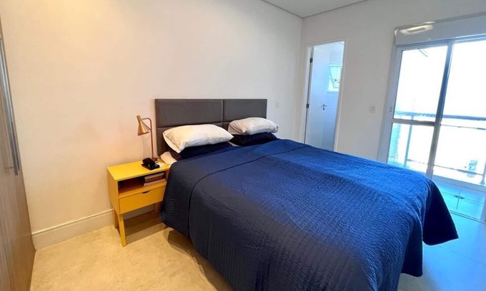 Santos Apartment | Elegant Apartment with Beach Views and Spa - Marea 213