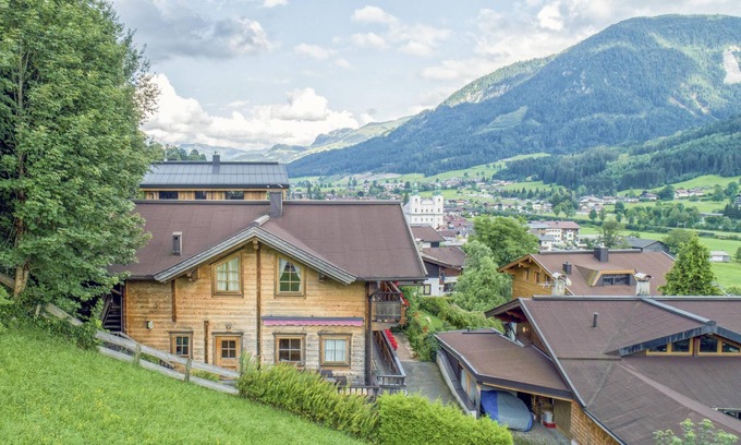 Brixen im Thale Apartment | Luxurious apartment in a charming wooden house