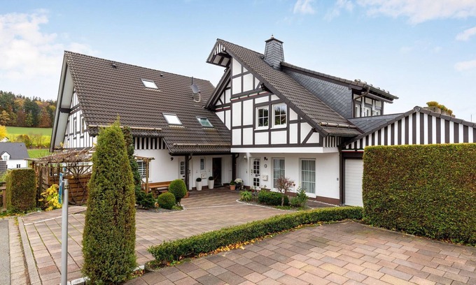 Eslohe Apartment | Luxurious Apartment in Eslohe Sauerland near Forest