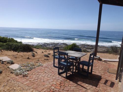 Still Bay Apartment | Beachfront Apartment with Ocean View - Guest Rated 9.1