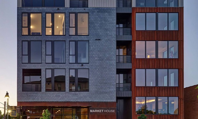 Iowa City Condo | Luxurious Condo in Heart of Downtown Iowa City