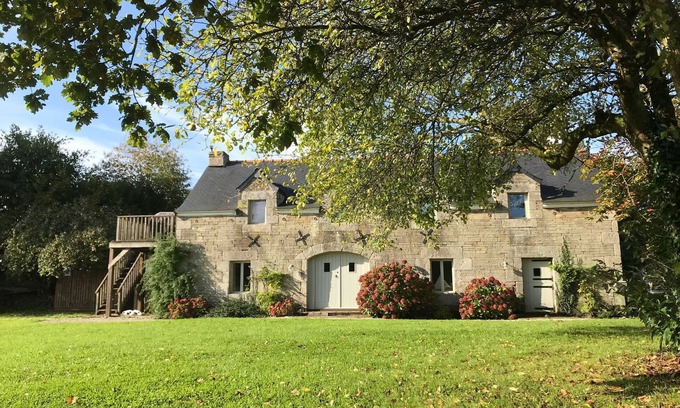 Plonevez-du-Faou House | Beautiful Country House with Ocean View and Spa Amenities