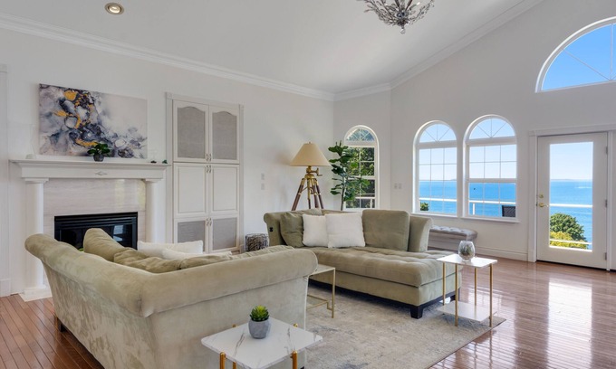 Blaine House | Dog-Friendly Bay-View Retreat with Hot Tub & Beach Access