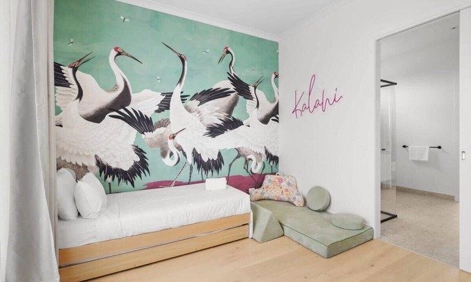 Bellbrae House | Elegant Estate Just 10 Minutes from Torquay Beaches