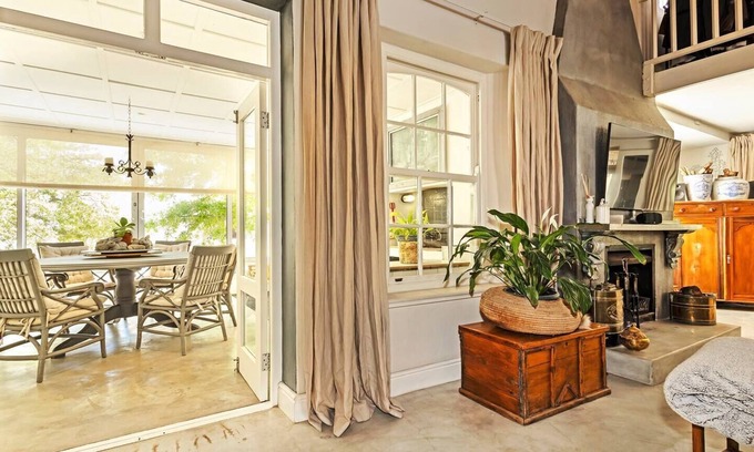Stellenbosch House | Elegant Golf Estate Retreat with Family-Friendly Amenities
