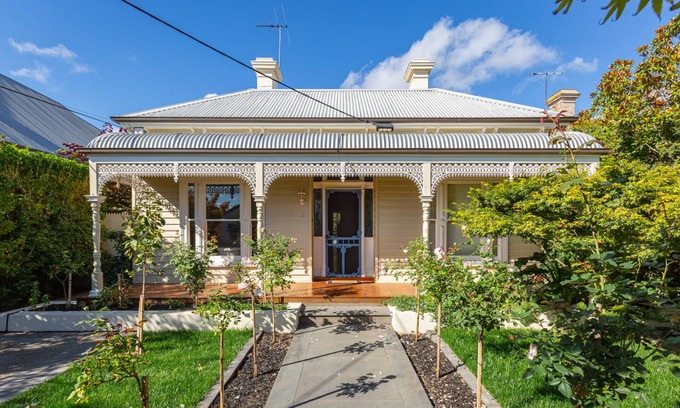 Moonee Ponds House | Gorgeous Heritage Home with Garden in Moonee Ponds