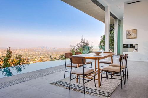 Hollywood Hills West Villa | Luxurious Hillside Villa with Infinity Pool&Views