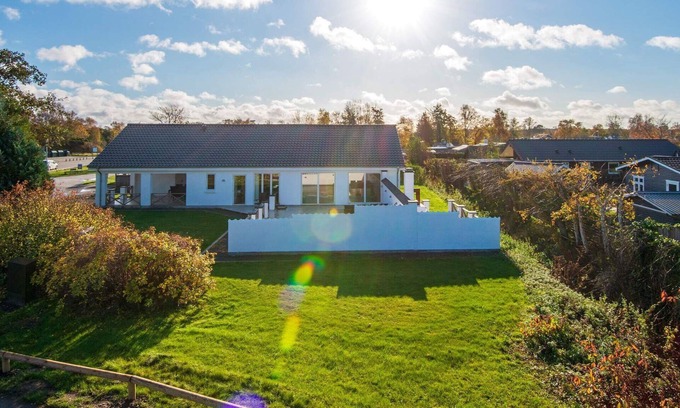 Grena Strand House | Luxurious Holiday Home in Grenaa with Sauna