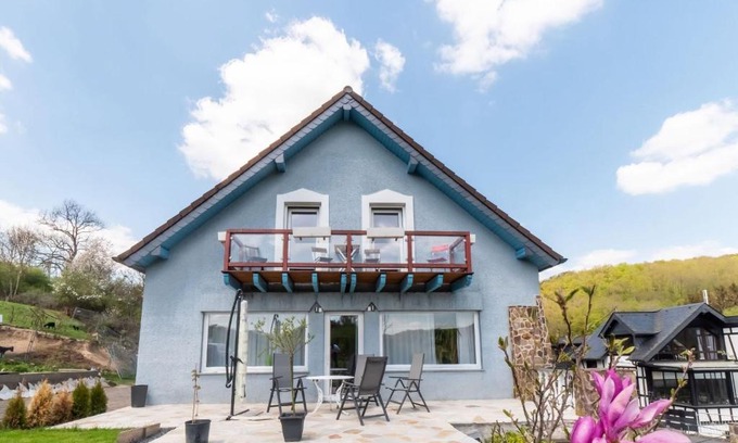 Anschau House | Spacious Holiday Home in Mimbach with Private Garden