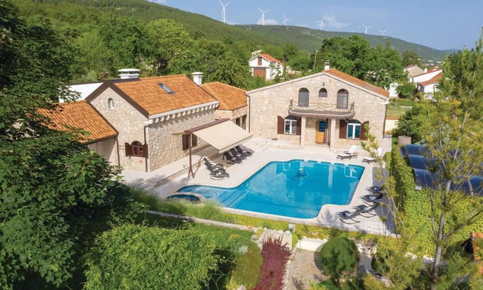 Velika Cista House | Elegant Villa Retreat with Pool in Dalmatia's Mainland