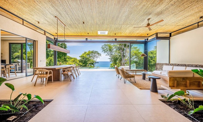 North Pacific Coast House | Beautiful Retreat with Infinity Pool & Ocean Views
