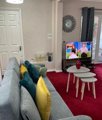 Wrotham Apartment | Elegant Homestay in Kent for Families and Pet Lovers