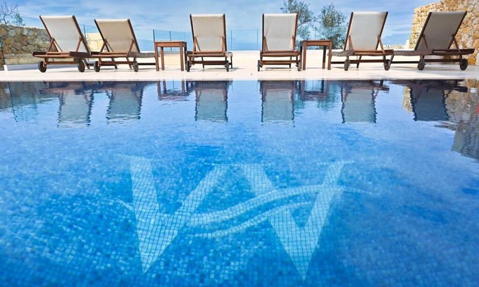 Xaghra Apartment | Elegant Maisonette with Pool & Ocean View in Xaghra