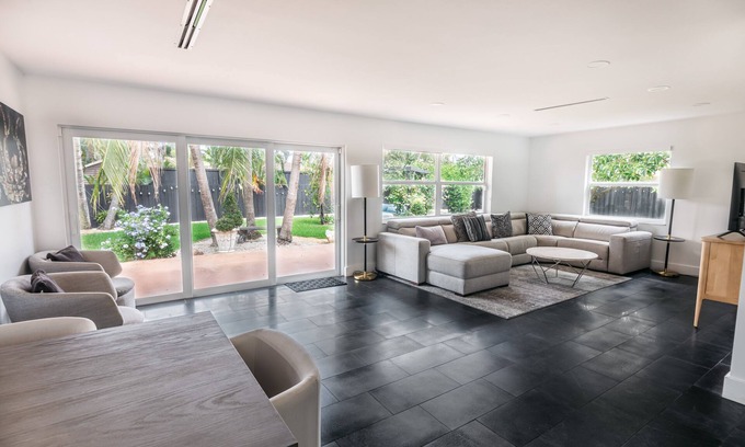 Palm Springs House | Modern Home with Private Tropical Backyard Steps from Beach