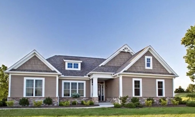 Buford House | Modern Retreat with Pool & Hot Tub for Families and Business