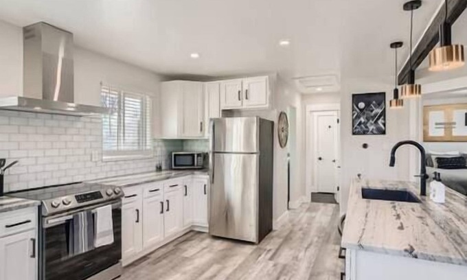 Edgewater House | Modern Retreat in West Denver with Sauna & Family Amenities