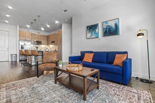West Oak Hill Apartment | Luxurious New Unit 2Bd2Ba Pool, Golf Sim
