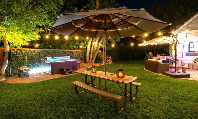 Littleton House | Elegant Oasis Retreat with Hot Tub & Theater in Old Town