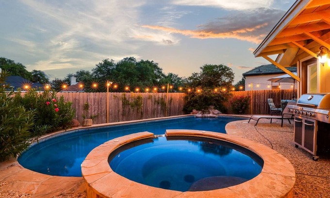 Riverbend of Camino Real House | Inviting Oasis with Pool, Games & Cozy Fire Pit Retreat