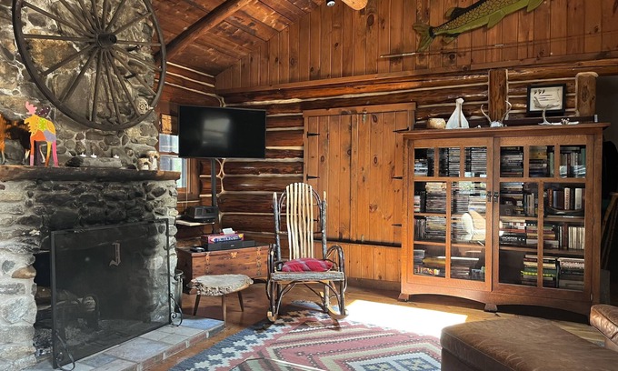 Moro Cabin | Idyllic Off the Grid Log Cabin with Ocean & Lake Views