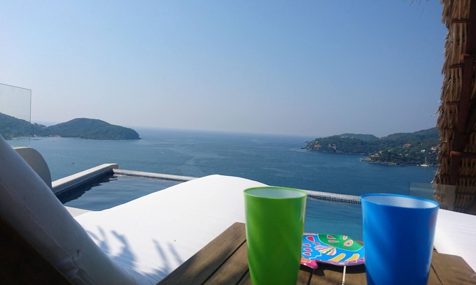 Ixtapa - Zihuatanejo Condo | Elegant Penthouse at La Ropa Beach with Spectacular Views