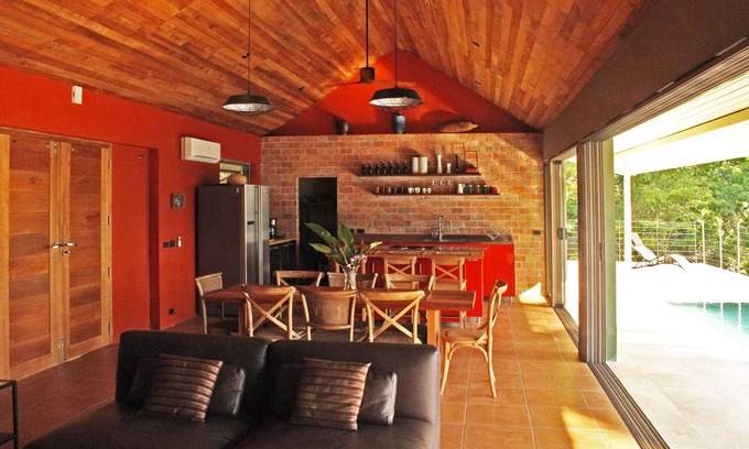 Ko Pha-ngan Villa | Exclusive Privacy & Indulgence in Stylish 2-4 Bedroom Suites