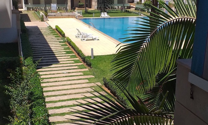 Pont Blondin Apartment | Garden View Oasis with Pool, Near Beautiful Beaches