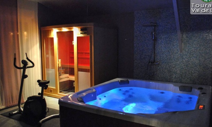 Benais Cottage | Cozy Gite Benais: Family-Friendly Retreat with Spa Access