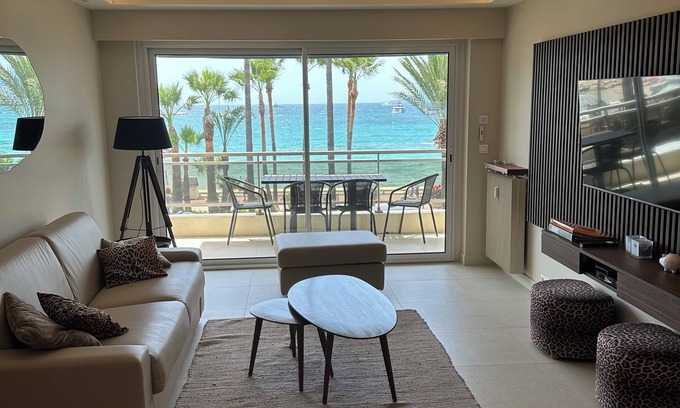 Pointe Croisette Apartment | Oceanfront Rottaro Apartment with Pool & 9.8 Rating
