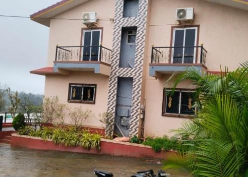 Bhilar Villa | Luxurious Shivanya Palace 7BHK