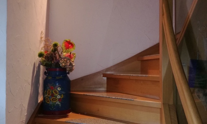 Tann Apartment | Family-Friendly Apartment on a Farm with Pool & Breakfast
