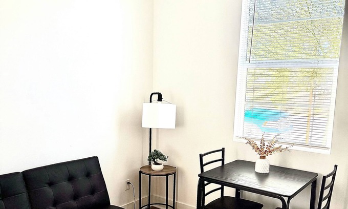 Indio Apartment | Ideal Guest House Suite Near Coachella with Great Amenities