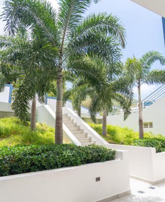 Cole Bay Apartment | Luxurious Sunset Lagoon View