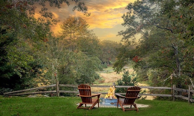 Wyoming Apartment | Luxurious Townhome | Preserve Views, 70+ Amenities