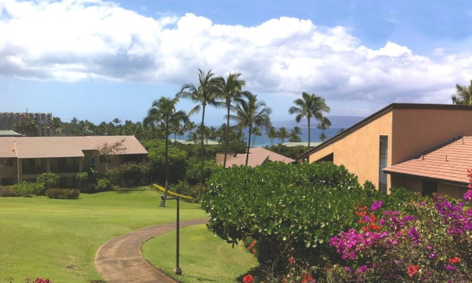 Wailea Condo | Premier Wailea Ekahi Unit - 31 D: Top-Rated Tropical Getaway