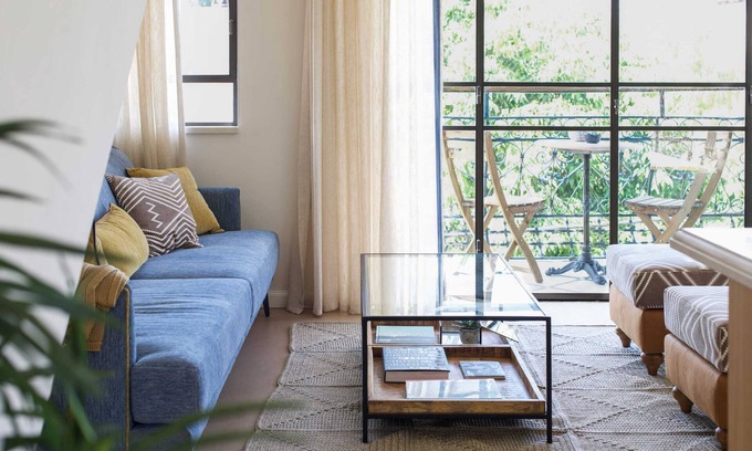 Jaffa Apartment | Urban Retreat with Private Outdoor Area & Top Review Score