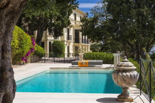 Roquebrune-Cap-Martin Villa | Elegant Villa with Oceanfront Views Near Monaco