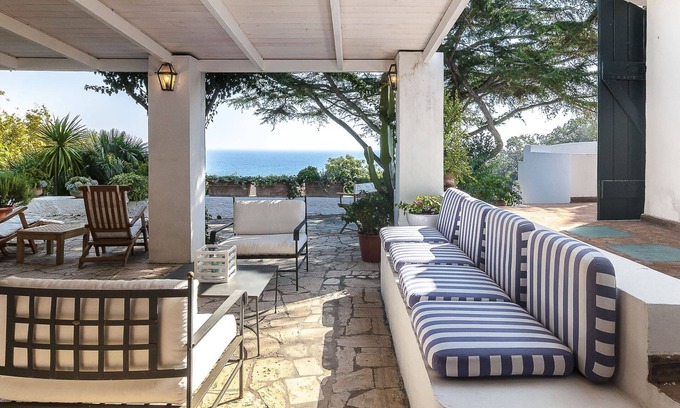 San Felice Circeo Apartment | Relax at La Bouganville: Family-Friendly with Spa Amenities