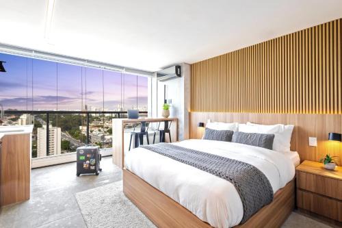 Vila Clementino Apartment | Elegant Vila Mariana Apartment with Pool and Pet-Friendly Options