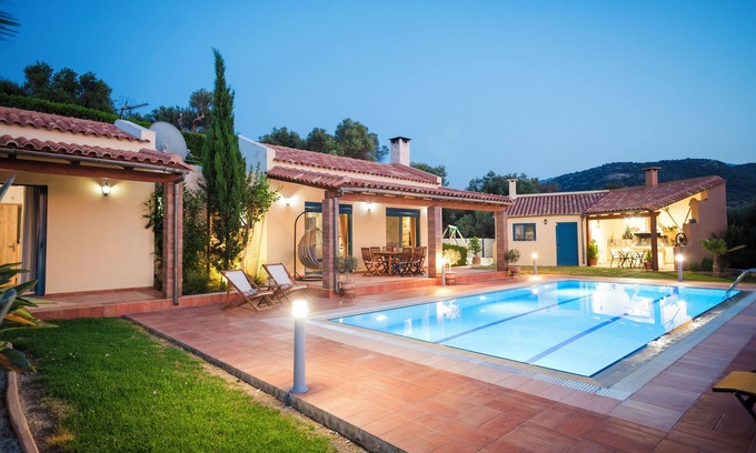 Giannoudion House | Exclusive Villa with Ocean Views and Private Pool Retreat