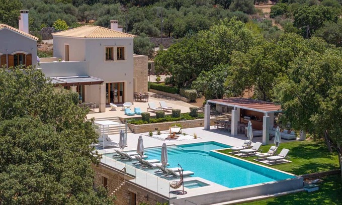 Atsipópoulon Villa | Elegant Villa Liandri: Pool, Spa & Family-Friendly Retreat