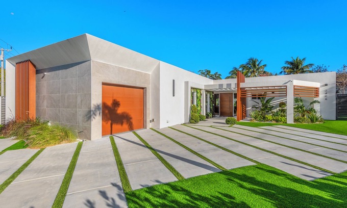 Lauderdale Isles Villa | Luxurious Waterfront Escape with Private Dock in Fort Lauderdale.